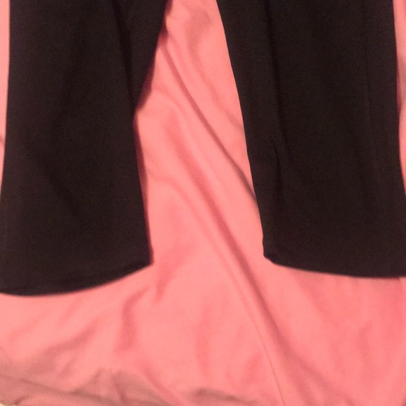 CROPPED BLACK LEGGINGS - Picture 2 of 3